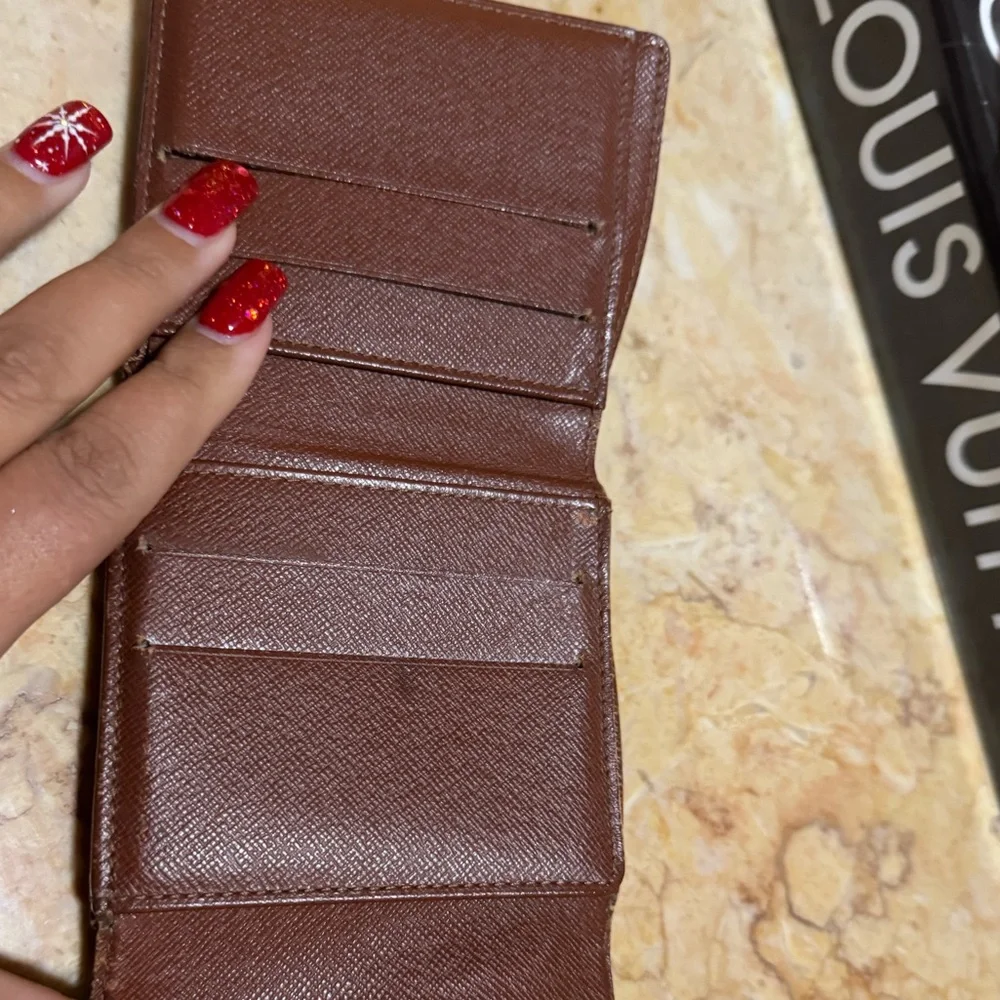 Authentic LOUIS VUITTON  Monogram Elise Wallet
